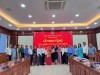 Trao Huy hiệu 40 năm tuổi Đảng cho đồng chí Nguyễn Thị Thoa