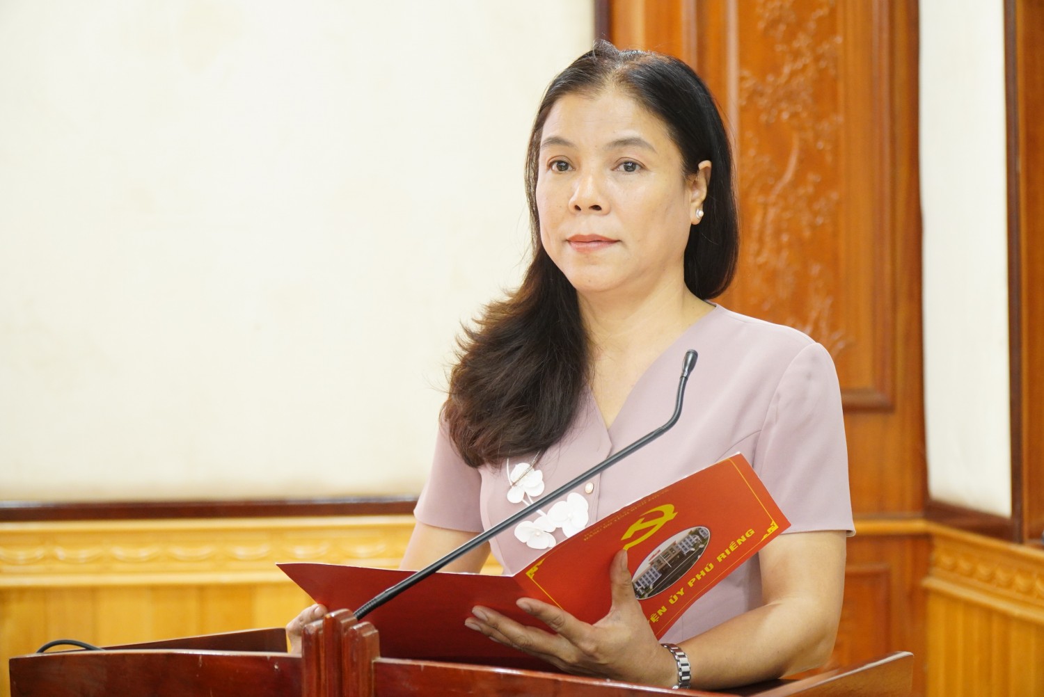 Phú Riềng tổ chức hội nghị Ban Chấp hành Đảng bộ huyện chuyên đề